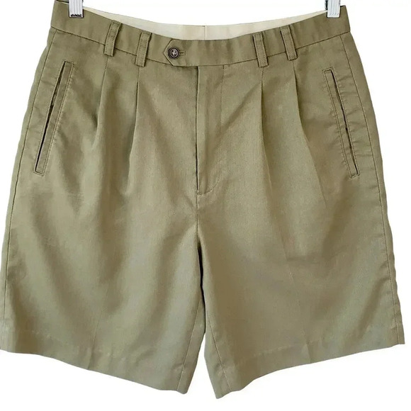 Cutter & Buck Classic Chino Golf Pleated Casual Shorts Size 33 Oyster Green - Picture 1 of 14